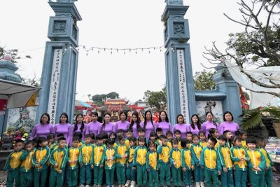 TRƯỜNG MẦM NON NAM DƯƠNG TỔ CHỨC CHO CÁC CON HỌC SINH ĐI THAM QUAN DI TÍCH LỊCH SỬ ĐỀN GIN THÔN CHIỀN XÃ NAM MINH